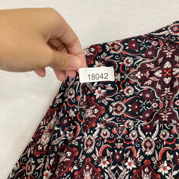 Foxcroft Red Black Floral Wrinkle Free 3/4 Sleeve Button Down size 16W Office - Picture 11 of 11